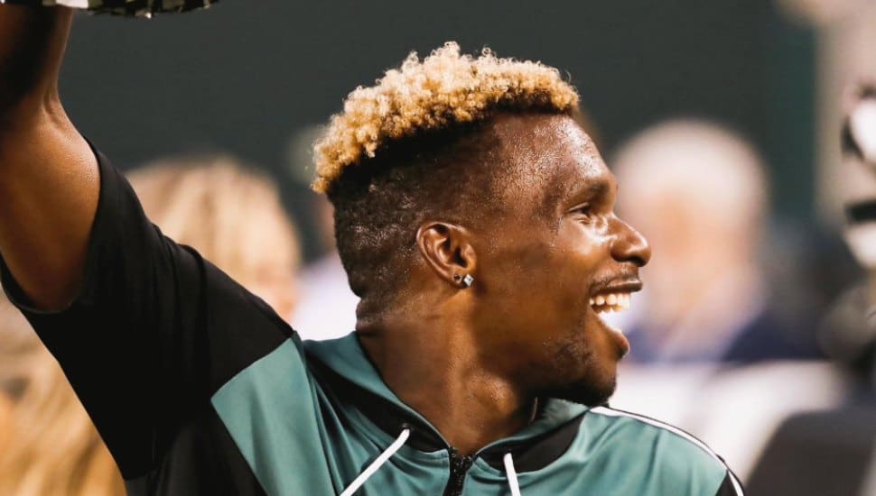 James LeGette working as a Philadelphia Eagles cheerleader.
