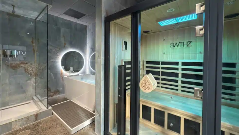 A SweatHouz private suite that include a sauna, cold plunge, and Vitamin C shower.