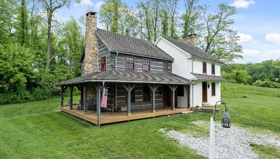 The Summer Duck Lane farmhouse.