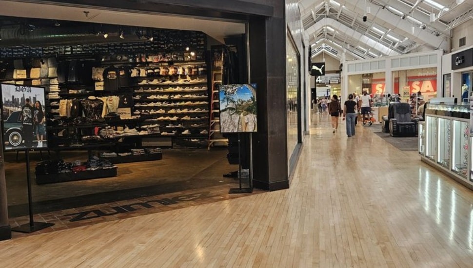Inside the Franklin Mall.