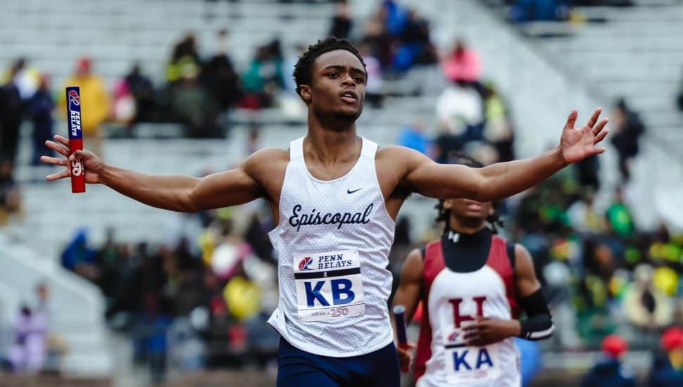 Abaas Hunter running at Franklin Field.