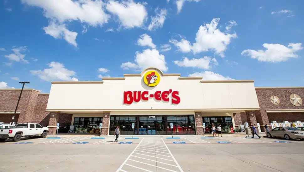 Buc-ee’s vs. Wawa: A Philly Fan’s Honest Review of the South’s Most Hyped Convenience Store