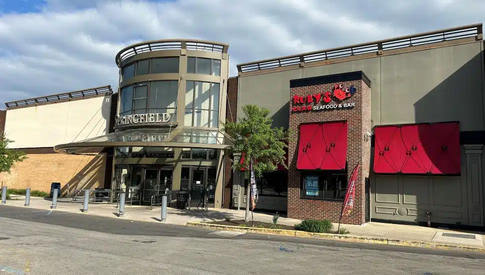 Underperforming Springfield Mall Value Plummets 73 Percent to $30M in Delaware Countyย